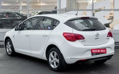 Opel Astra J, 2013 год, 1 080 000 рублей, 2 фотография