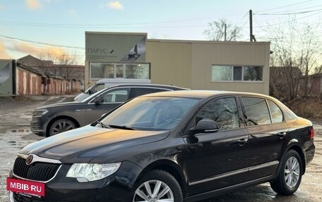 Skoda Superb III рестайлинг, 2012 год, 990 000 рублей, 3 фотография