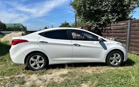 Hyundai Avante, 2010 год, 1 250 000 рублей, 2 фотография