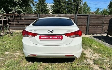 Hyundai Avante, 2010 год, 1 250 000 рублей, 4 фотография