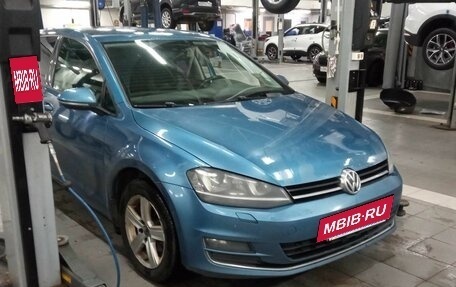 Volkswagen Golf VII, 2013 год, 1 050 000 рублей, 2 фотография