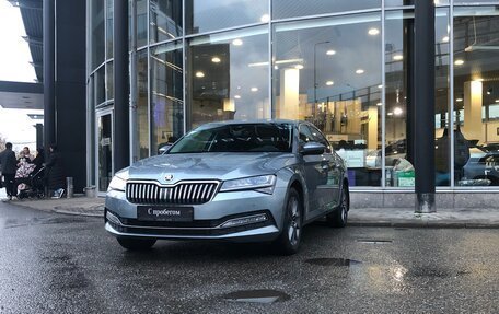 Skoda Superb III рестайлинг, 2019 год, 2 750 000 рублей, 1 фотография