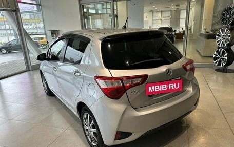 Toyota Vitz, 2018 год, 1 245 000 рублей, 6 фотография