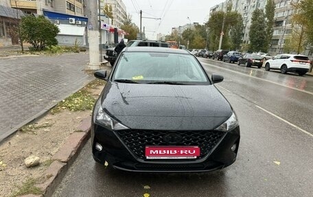 Hyundai Solaris II рестайлинг, 2021 год, 1 750 000 рублей, 1 фотография