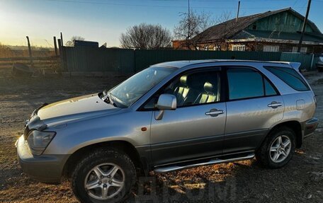 Lexus RX IV рестайлинг, 2001 год, 940 000 рублей, 3 фотография