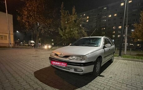 Renault Laguna II, 1997 год, 250 000 рублей, 12 фотография