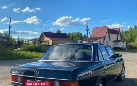 Mercedes-Benz W123, 1982 год, 890 000 рублей, 6 фотография