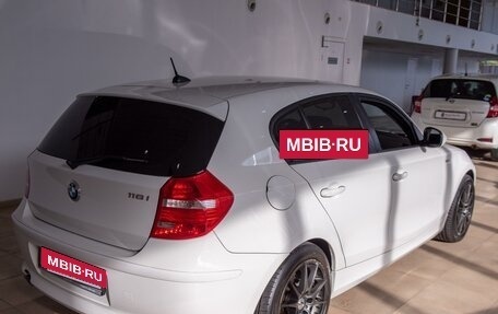 BMW 1 серия, 2010 год, 1 100 000 рублей, 4 фотография