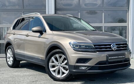 Volkswagen Tiguan II, 2017 год, 2 600 000 рублей, 3 фотография