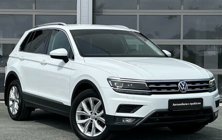 Volkswagen Tiguan II, 2018 год, 3 020 000 рублей, 4 фотография