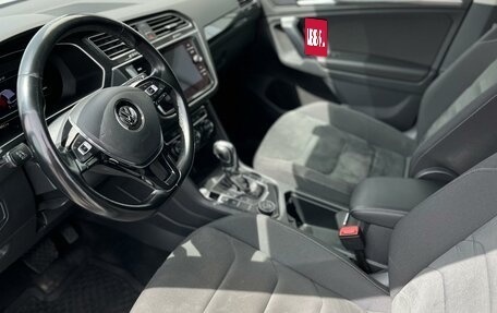 Volkswagen Tiguan II, 2018 год, 3 020 000 рублей, 13 фотография