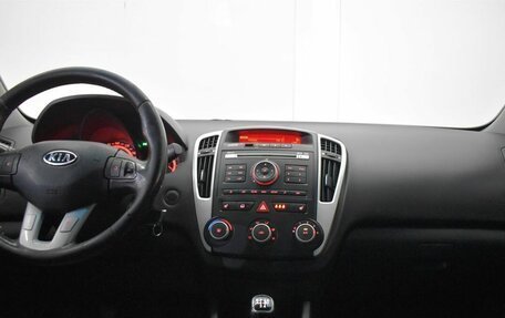 KIA cee'd I рестайлинг, 2010 год, 675 000 рублей, 5 фотография