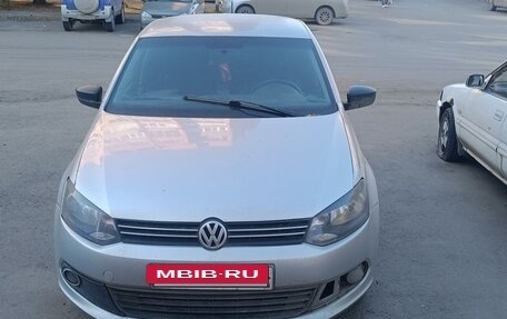 Volkswagen Polo VI (EU Market), 2011 год, 400 000 рублей, 4 фотография