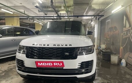 Land Rover Range Rover IV рестайлинг, 2018 год, 9 300 000 рублей, 4 фотография