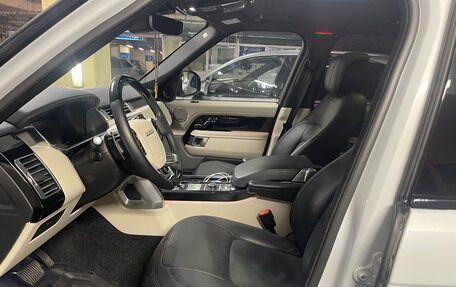 Land Rover Range Rover IV рестайлинг, 2018 год, 9 300 000 рублей, 15 фотография