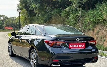 Toyota Avalon, 2021 год, 2 390 000 рублей, 4 фотография