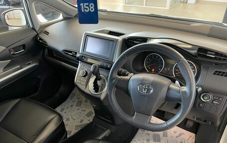 Toyota Wish II, 2012 год, 1 699 000 рублей, 11 фотография