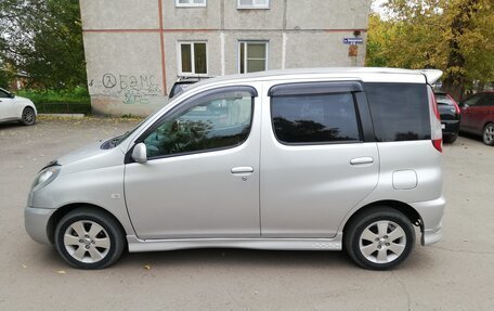 Toyota FunCargo, 2001 год, 530 000 рублей, 2 фотография