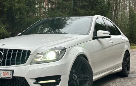 Mercedes-Benz C-Класс, 2012 год, 1 750 000 рублей, 4 фотография