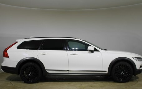 Volvo V90 Cross Country I рестайлинг, 2018 год, 2 900 000 рублей, 4 фотография