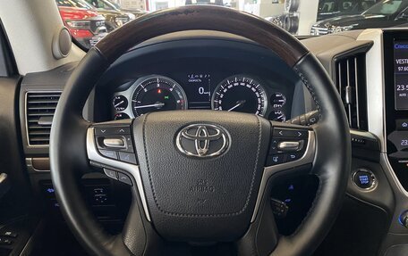 Toyota Land Cruiser 200, 2019 год, 7 890 000 рублей, 13 фотография