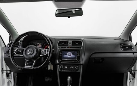 Volkswagen Polo VI (EU Market), 2019 год, 1 365 000 рублей, 14 фотография