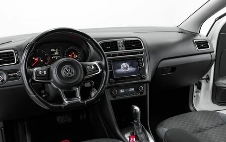 Volkswagen Polo VI (EU Market), 2019 год, 1 365 000 рублей, 13 фотография