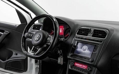 Volkswagen Polo VI (EU Market), 2019 год, 1 365 000 рублей, 21 фотография