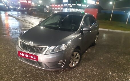 KIA Rio III рестайлинг, 2013 год, 800 000 рублей, 10 фотография