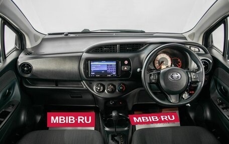 Toyota Vitz, 2017 год, 1 105 000 рублей, 8 фотография