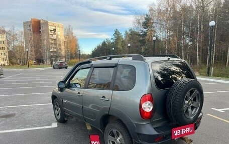 Chevrolet Niva I рестайлинг, 2017 год, 750 000 рублей, 12 фотография