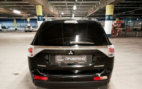 Mitsubishi Outlander III рестайлинг 3, 2013 год, 1 475 000 рублей, 6 фотография