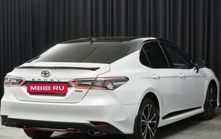 Toyota Camry, 2020 год, 3 300 000 рублей, 4 фотография