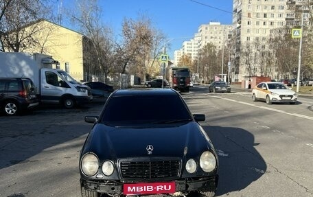 Mercedes-Benz E-Класс, 1997 год, 365 000 рублей, 2 фотография