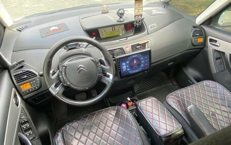 Citroen C4 Picasso II рестайлинг, 2012 год, 750 000 рублей, 24 фотография