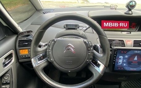 Citroen C4 Picasso II рестайлинг, 2012 год, 750 000 рублей, 25 фотография