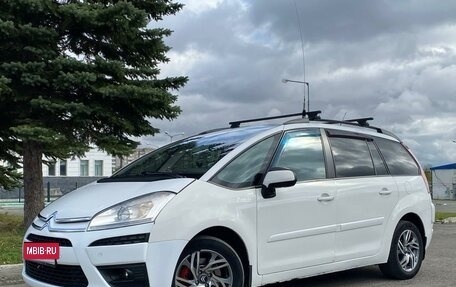 Citroen C4 Picasso II рестайлинг, 2012 год, 750 000 рублей, 30 фотография