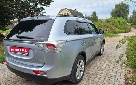 Mitsubishi Outlander III рестайлинг 3, 2012 год, 1 299 000 рублей, 5 фотография