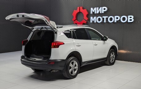 Toyota RAV4, 2015 год, 2 060 000 рублей, 14 фотография