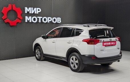 Toyota RAV4, 2015 год, 2 060 000 рублей, 12 фотография