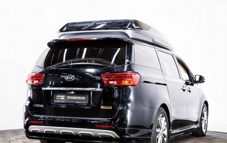 KIA Carnival III, 2017 год, 3 600 000 рублей, 7 фотография