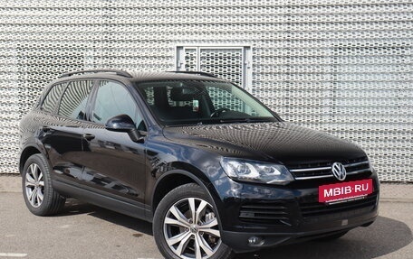 Volkswagen Touareg III, 2013 год, 2 630 000 рублей, 3 фотография