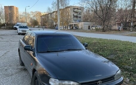 Toyota Camry, 1993 год, 235 000 рублей, 5 фотография