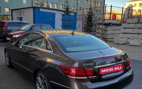 Mercedes-Benz E-Класс, 2014 год, 2 500 000 рублей, 5 фотография