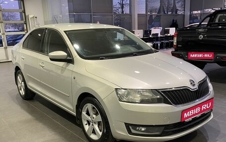 Skoda Rapid I, 2014 год, 949 000 рублей, 3 фотография