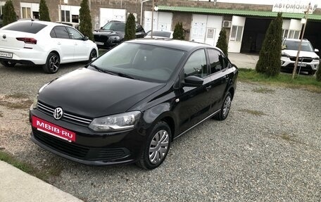 Volkswagen Polo VI (EU Market), 2011 год, 700 000 рублей, 4 фотография