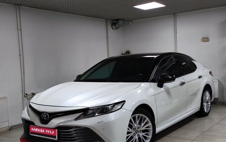 Toyota Camry, 2018 год, 2 690 000 рублей, 1 фотография