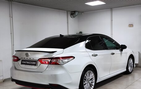 Toyota Camry, 2018 год, 2 690 000 рублей, 2 фотография