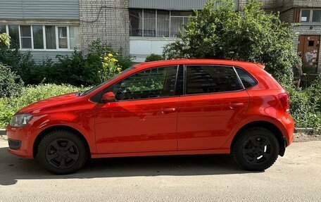 Volkswagen Polo VI (EU Market), 2010 год, 590 000 рублей, 2 фотография