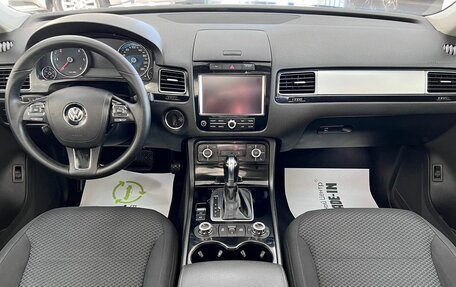 Volkswagen Touareg III, 2012 год, 2 495 000 рублей, 11 фотография